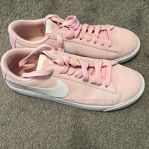 (WMNS) Nike Blazer Low SD 'Pink Foam' AV9373-600